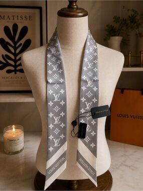 Luxury Silver Gray LV Monogram 100% silk bag scarf/ scarf - New